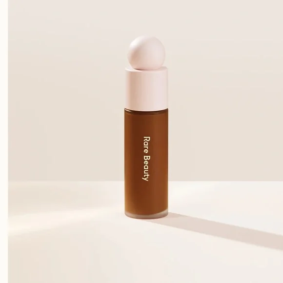 Rare Beauty Liquid Touch Weightless Foundation- 530N - Picture 3 of 4